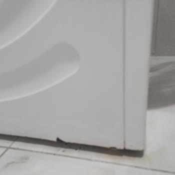 Bosch Çamaşır Makinesinde Hızlı Paslanma Ve Ücretsiz Parça Değişimi Talebi