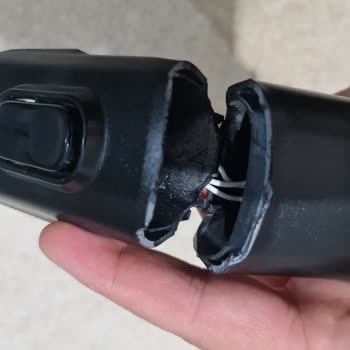 Philips Süpürge Borusundaki Plastik Parçanın Tekrarlayan Kırılması Ve Garanti Reddi