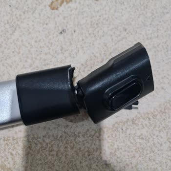 Philips Süpürge Borusundaki Plastik Parçanın Tekrarlayan Kırılması Ve Garanti Reddi