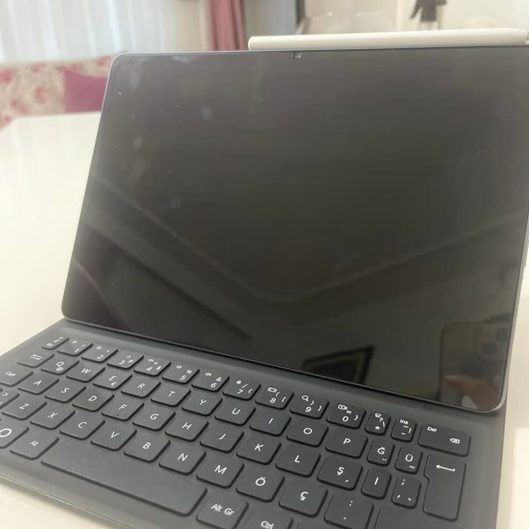 Satış Danışmanının Yanıltması Ve Tablet Şarj Sorunu