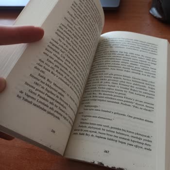 Kitapta Baskı Ve Mürekkep Hataları, Hızlı İade Ve Özür Talebi