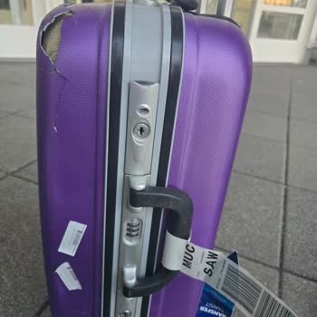 Uçak Dolu Deyip Kabin Bagajı Altı Bagajına Verildi, Sabiha’da 2 Saat Bekleme Ve Münih’te Kırık Valiz