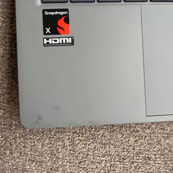 Kutudan Çıkan Leke Nedeniyle Zenbook A14 Ürün Değişimi Talebi