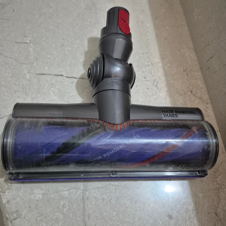 Dyson V12 Halı Temizleme Başlığının Dönmemesi Ücretsiz Parça Değişimi Talebi