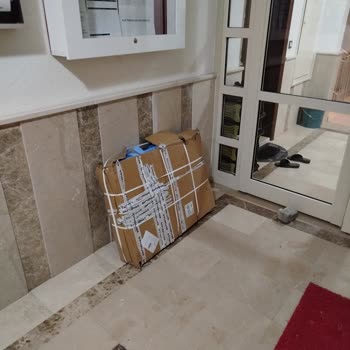 Aras Kargo Büyük Paketi Kapıya Getirmedi Ve Yardım Sunmadı