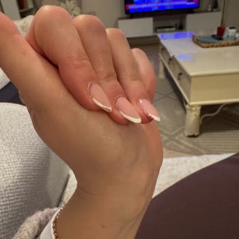 Gizli Çıkarma Ücreti Ve Çabuk Kırılan French Tırnaklar