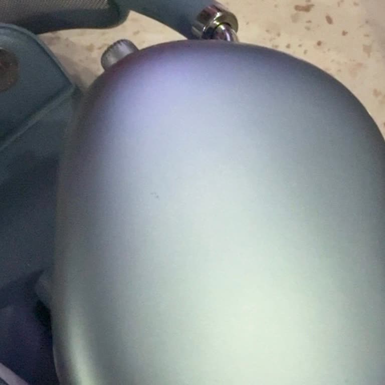 AirPods Pro Max Ürününün Ayıplı Olması Ve İade Talebine Cevap Vermemesi