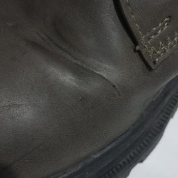 FLO Ayakkabı Ayıplı Botta Çatlama Ve Su Sızdırması İçin İade Talebi!