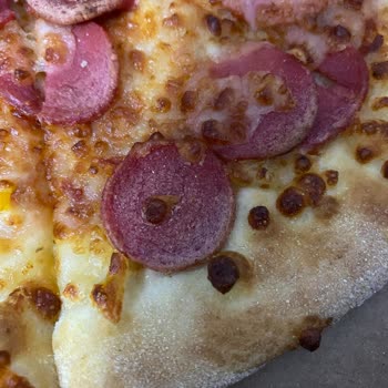 Soğuk Ve Kalitesiz Pizza, Tekrarlayan Sorun, Ücret İadesi Talebi