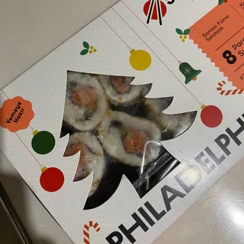 Migros Hemen'de Soğuk Zincir Bozulması Nedeniyle Sushi Ürünleri Donmuş Ve Tüketilemez