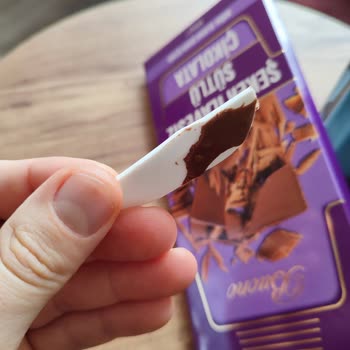 Bim Şubesinden Aldığım Buono Çikolatanın İçinden Plastik Parça Çıktı