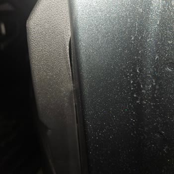 Sıfır Araçta Sağ Ön Kapı Açıklığı: Ücretsiz Düzeltme Talebi