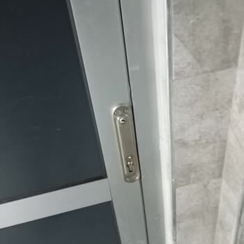 Doktorlara Ayrılmış Tuvaletler Hastaları Ayrımcılığa Sürüyor