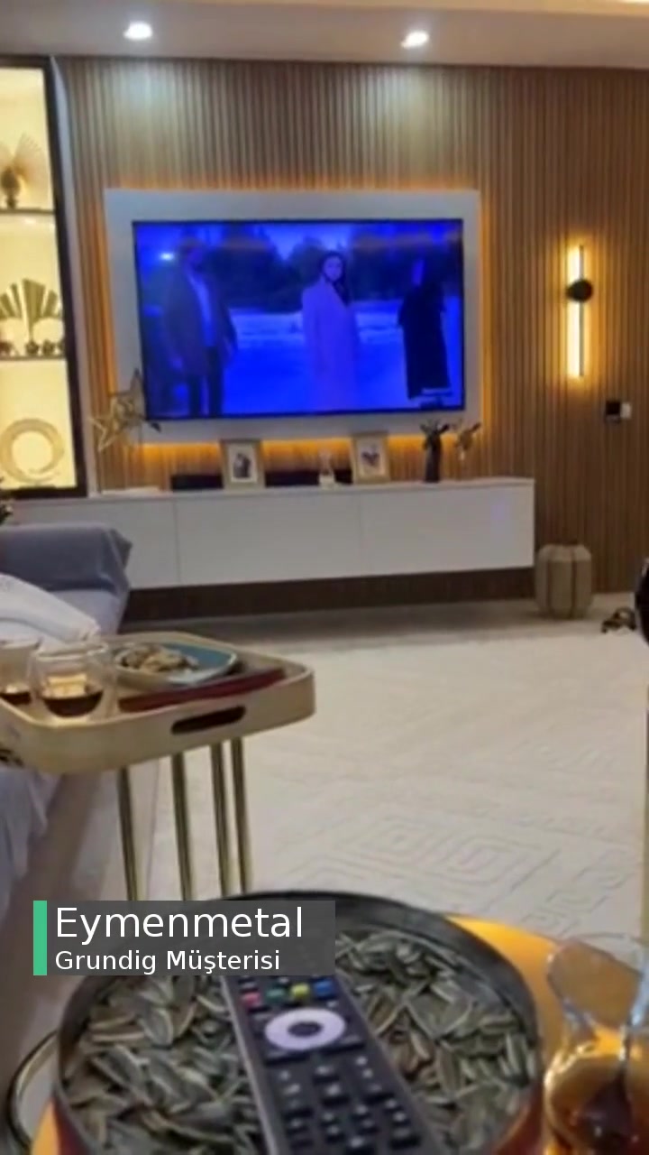 Grundig TV'den Beklenmeyen Şey videonun kapak resmi