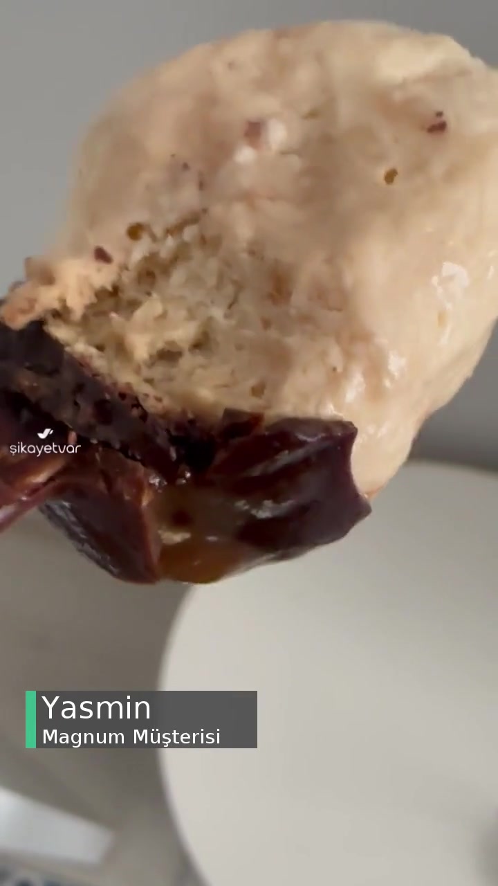 Bozuk Magnum Çikolata videonun kapak resmi