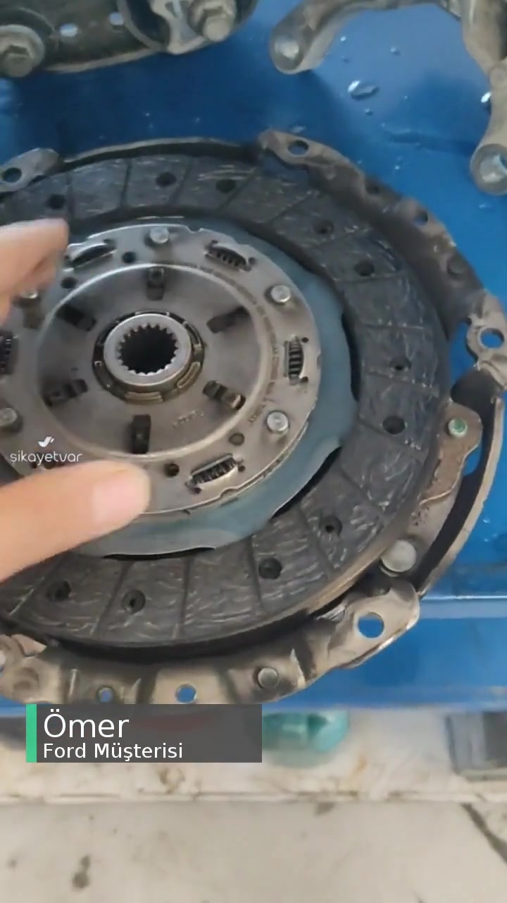 Ford Transit Courier Trend 1.0 Petrol videonun kapak resmi