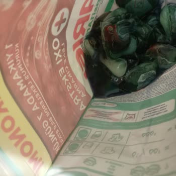 Ariel Deterjan Kapsüllerinde Patlak Ve Yapışık Ürünle Mağdur Oldum!