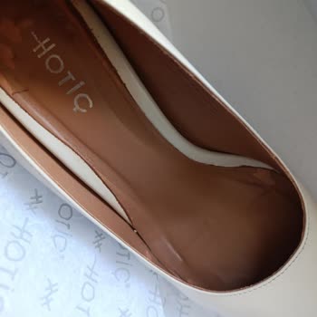 Hotiç Stiletto Ayakkabısının Bir Günde Bozulması Ve İade Sürecindeki Sorun