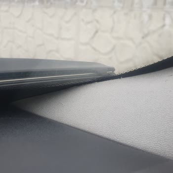 Uğurlu Oto Cam Yaptıkları Hatanın Bedelini Benden İstiyor