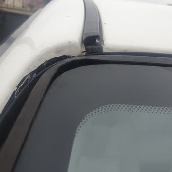 Uğurlu Oto Cam Yaptıkları Hatanın Bedelini Benden İstiyor