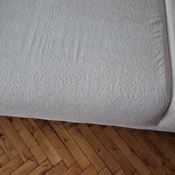 Berjer Teslimatı Gecikmesi Ve Üçlü Koltuktaki Kumaş Toplanması