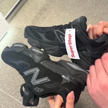 SuperStep Mağazasında Orijinalliği Şüpheli New Balance 9060 Ayakkabı Satışı