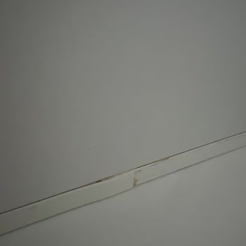 Lapiri Mobilya Eksik Parçalar ve Kötü İşçilikle Makyaj Masası Kabusu