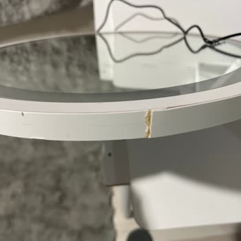 Lapiri Mobilya Eksik Parçalar ve Kötü İşçilikle Makyaj Masası Kabusu