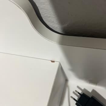 Lapiri Mobilya Eksik Parçalar ve Kötü İşçilikle Makyaj Masası Kabusu