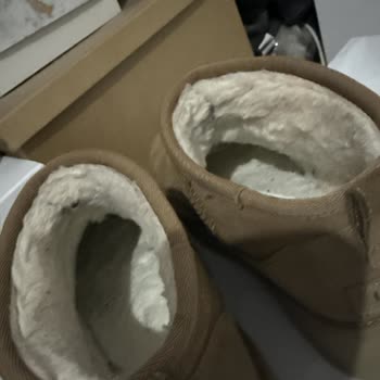 UGG Mini Platform Ayakkabının Kürkünün Çökmesi Ve Genişlemesi Kalite Hayal Kırıklığı