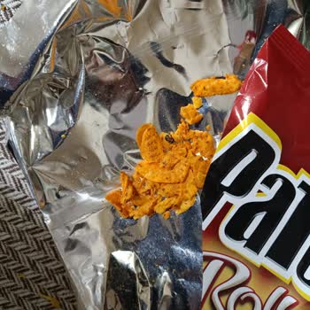 Patos Rolls Cipsinde Böcek Çıktı Hijyen Ve Sağlık Endişesi