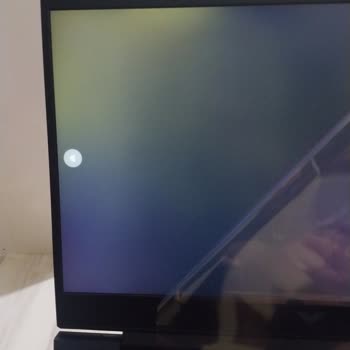 Garanti Altındaki Laptopumda Ekran Işık Sızması Çözülmedi