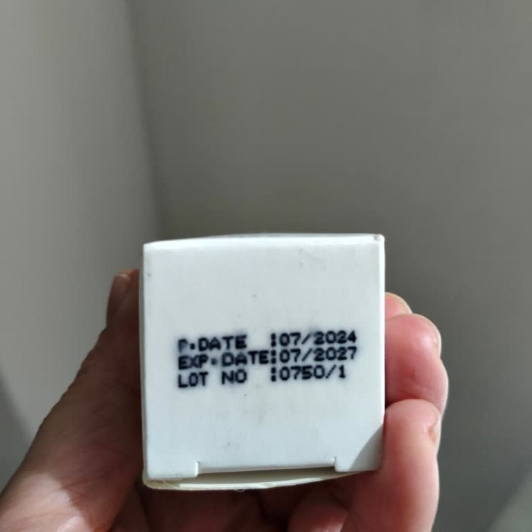 Purest Helal Skin Yüz Bakım Ürünü Kullanımından Sonra Ciltte Şiddetli Kızarıklık Ve Kaşıntı