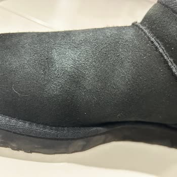 Migros Ekstra'dan Satın Alınan UGG Botta Hızlı Aşınma Ve Beyazlama: İade Talebi