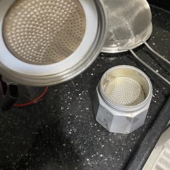 Korkmaz Bir Yıkamadan Sonra Ürünün Renginin Attığını Fark Ettim