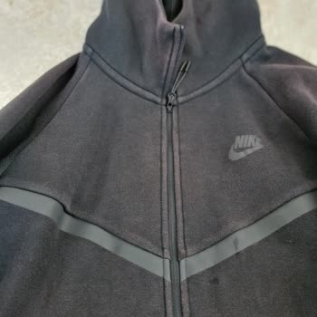 Nike Ürününün Renk Değişimi Ve Hızlı Çözüm Talebi