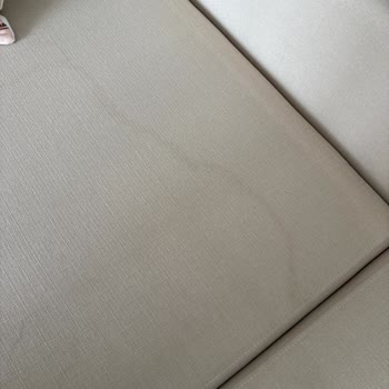 Leke Tutmaz Özelliği Olmayan Koltuk Takımına Kumaş Değişikliği Talebi