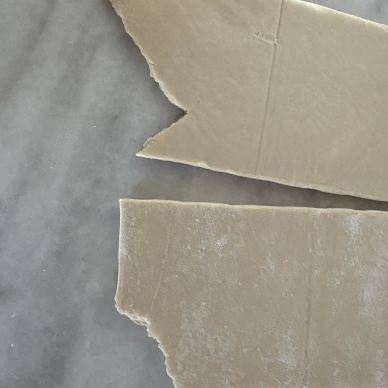 Nimet Milföy Hamurunda Yarım Parçalar: Üretim Ve Paketleme Hatası