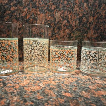 Bulaşık Makinesine Uygun Olduğu Söylenen Bardak Setinde Desenlerin Silinmesi