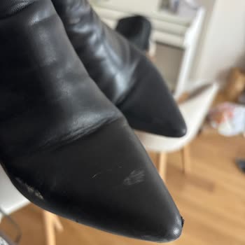 Divarese Botunda Üretim Hatası: Kısa Sürede Yırtılma, Mağaza Kullanıcı Hatası İddiası