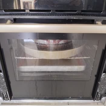 13 Yıllık Fırınımın Cam Kapağı Patladı, Yedek Parça Bulunamıyor