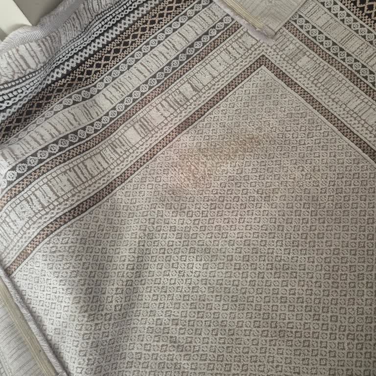 Koza Halısında Leke Çıkmaması Ve Garanti İhlali