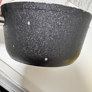 Madame Coco Düzce Mağazasından Alınan Tencerenin Kısa Sürede Soyulması Ve Ayıplı Ürün İadesi Talebi