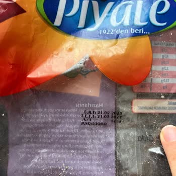 Şok Şubesinde Satın Alınan Makarna Paketi İçinde Yabancı Cisim Ve Küf: Gıda Güvenliği Endişesi