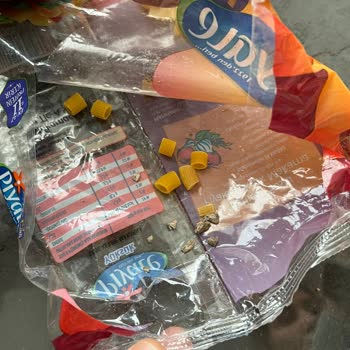 Şok Şubesinde Satın Alınan Makarna Paketi İçinde Yabancı Cisim Ve Küf: Gıda Güvenliği Endişesi