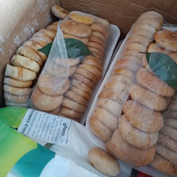 Baharat Evim Kuru İncir Paketinde Karbonat Ve Kargo Patlaması!