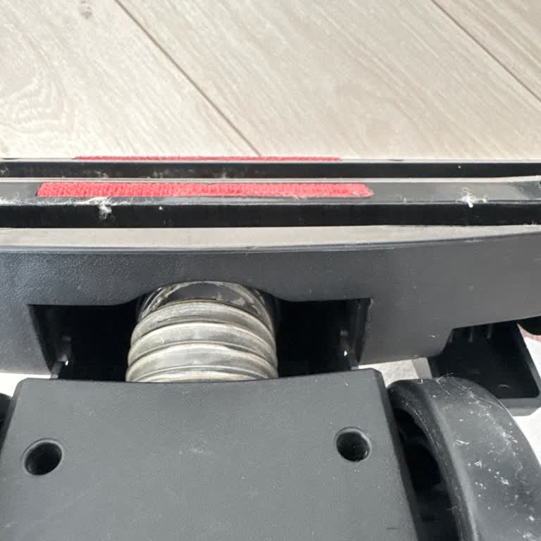 Samsung Elektrik Süpürge Başlığının Tekrar Eden Yırtılma Sorunu