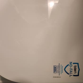 Klozet Kapağı Düşüyor Ve Tüp Sallanıyor Montajda Sorun