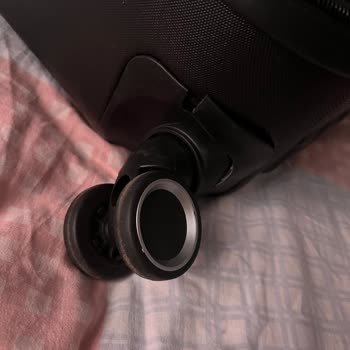 FLO’dan Gelen Kusurlu Valiz Ve Zor İade Süreci