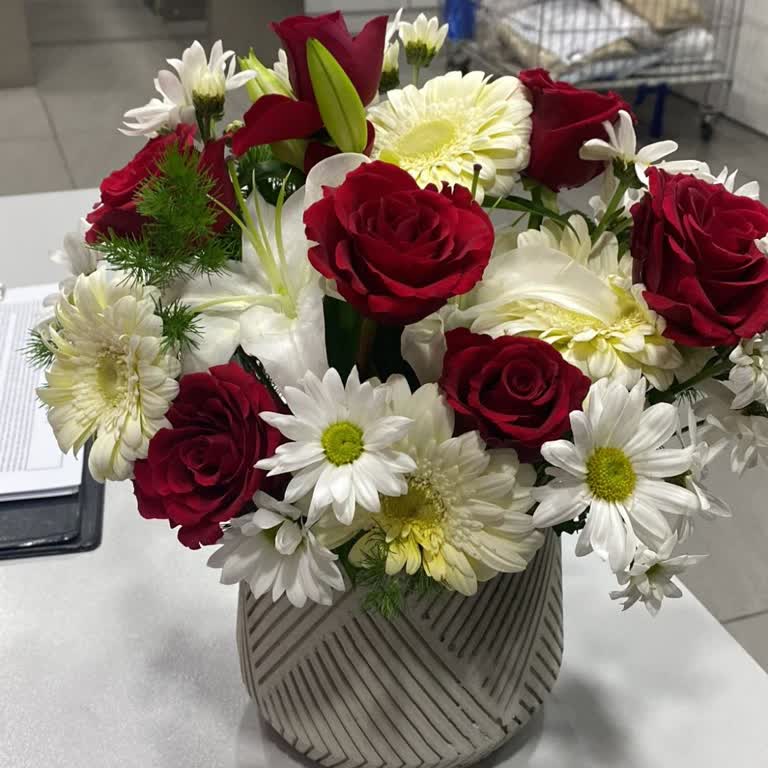 Ciceksepeti.vip Siparişimin Görseli İle Gelen Ürün Arasında Dağlar Kadar Fark Var